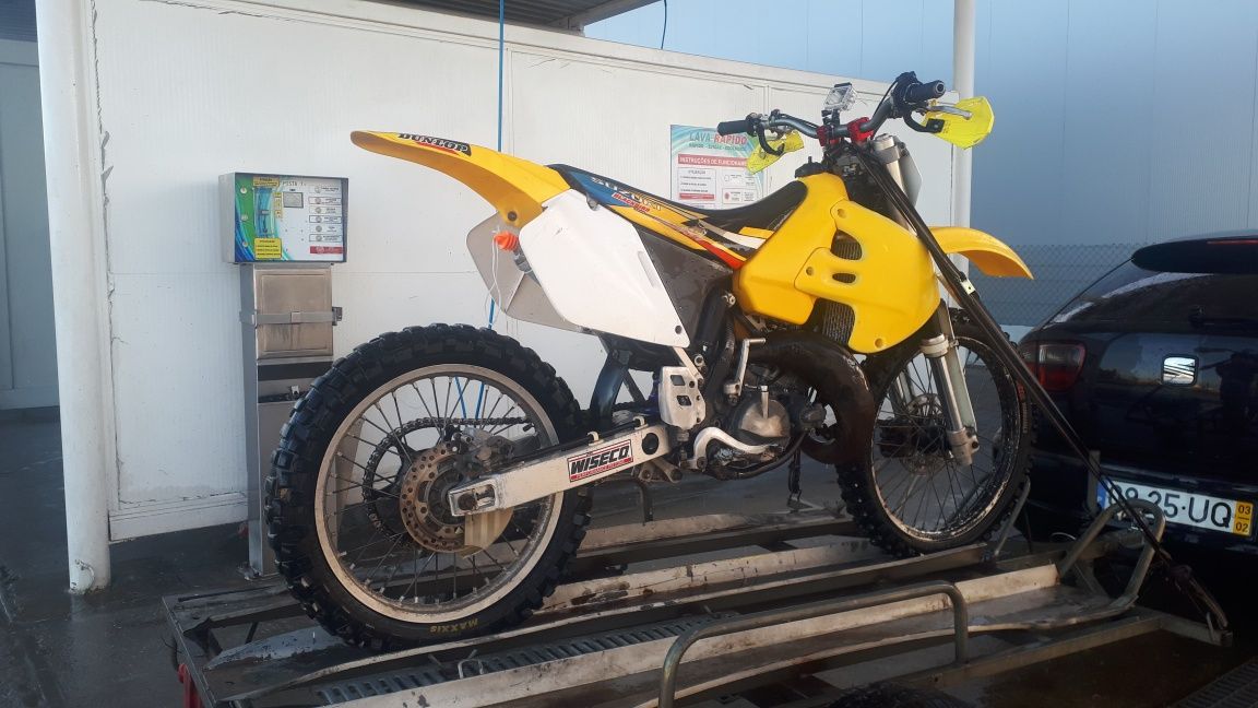 Suzuki rm 125 98