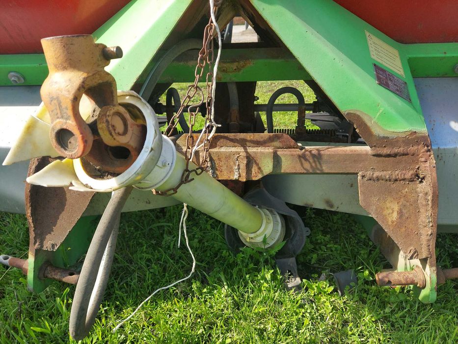 Unia MX950 Розкидач мінеральних добрив