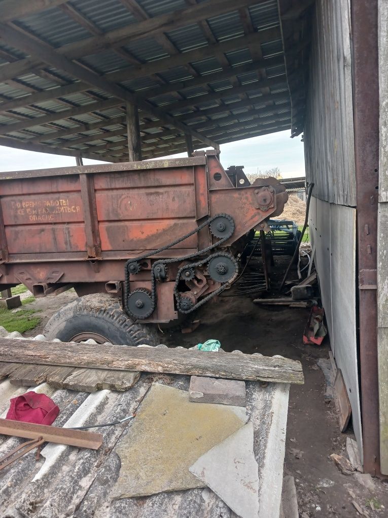 Гноєрозкидач,в хорошому стані