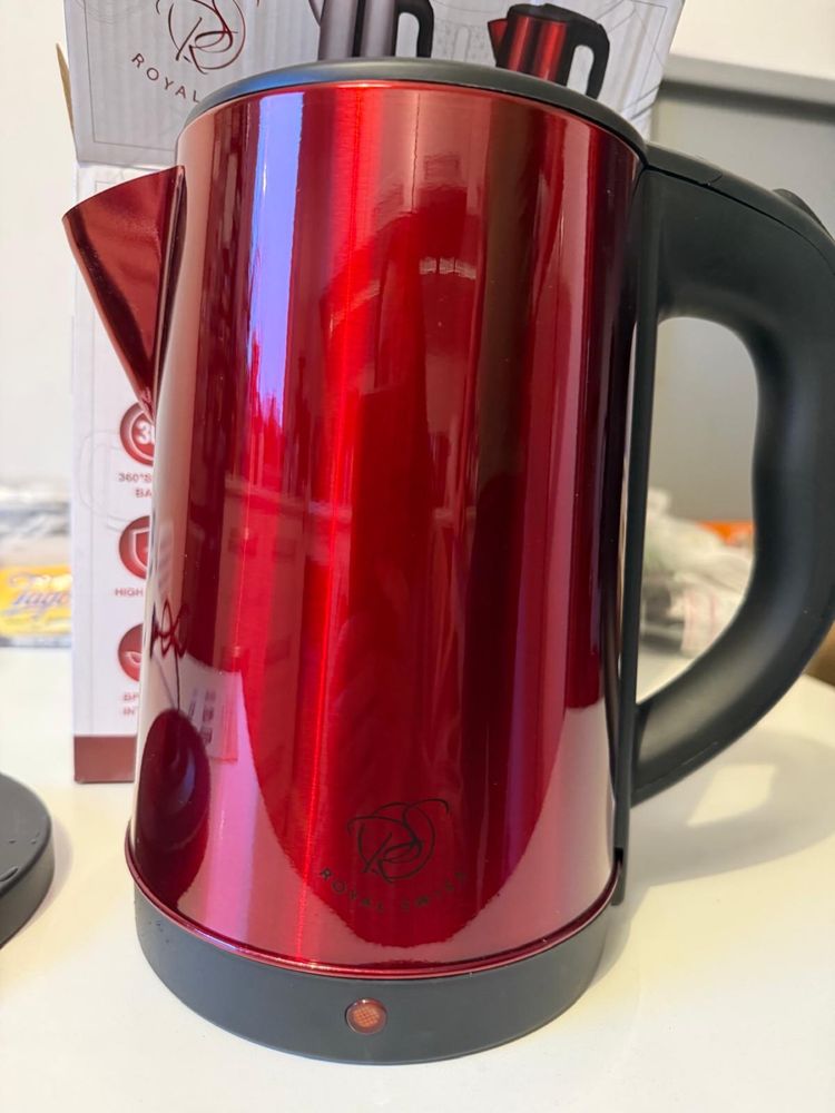 Kettle Electric czajnik 2L nowy