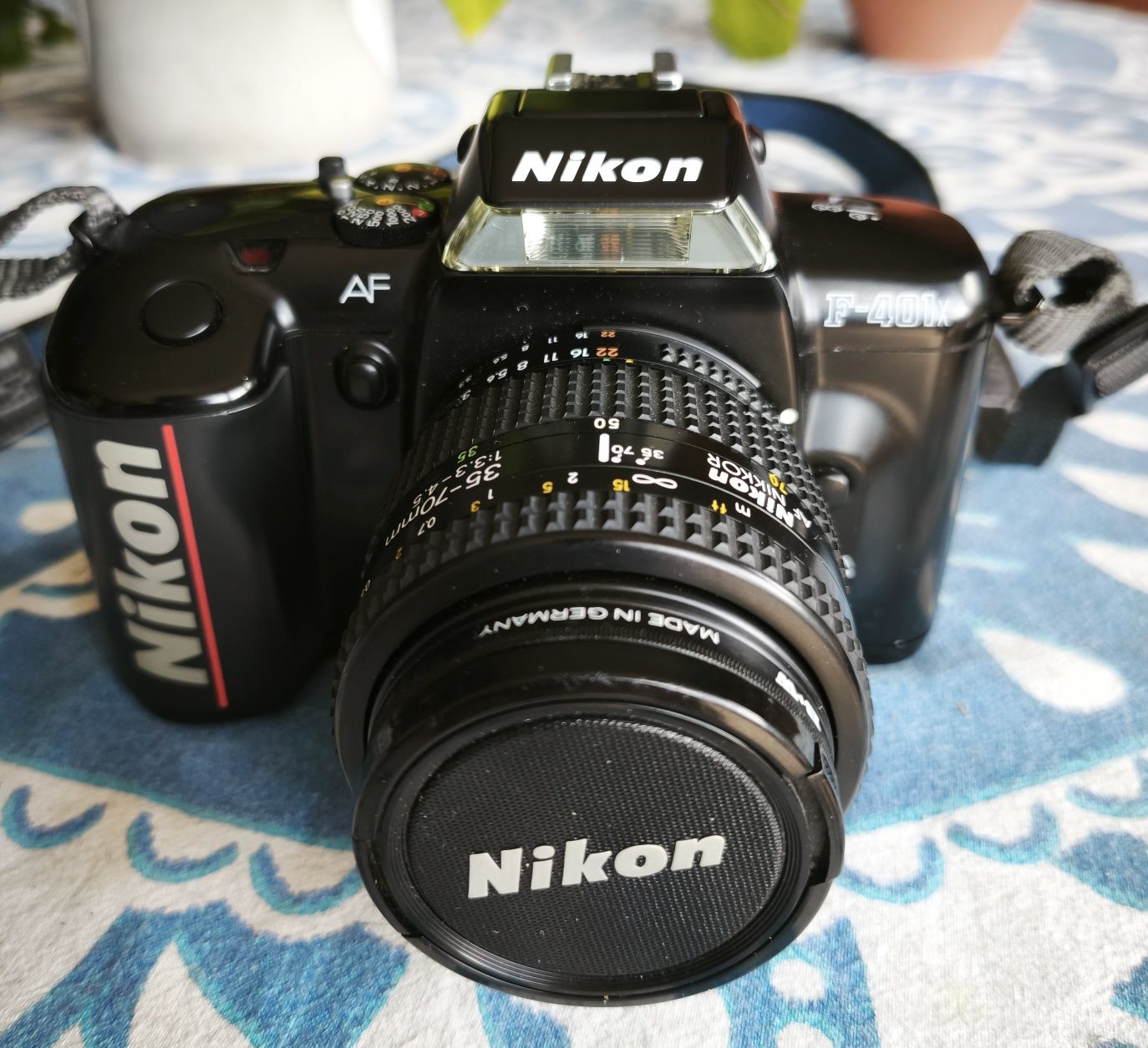 Máquina Nikon F 401x irrepreensível