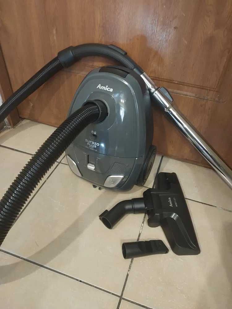 (197/N/24)Odkurzacz Amica VM 1150 Surazo Plus 900W