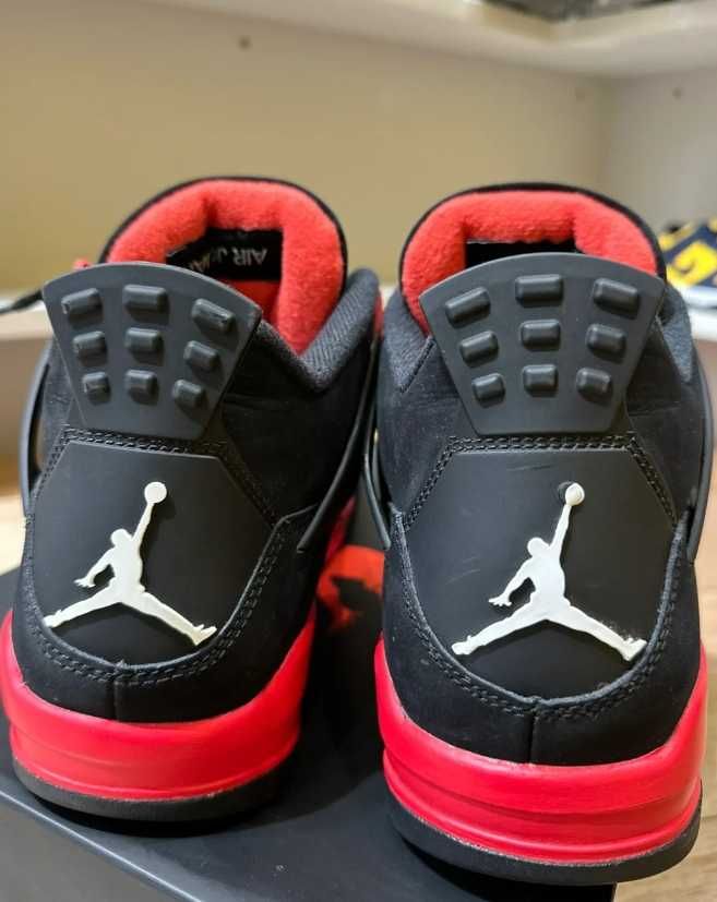Jordan 4 Retro Red Thunder r.39
