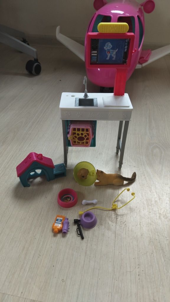 Zestaw Barbie weterynarz Plus lalka
