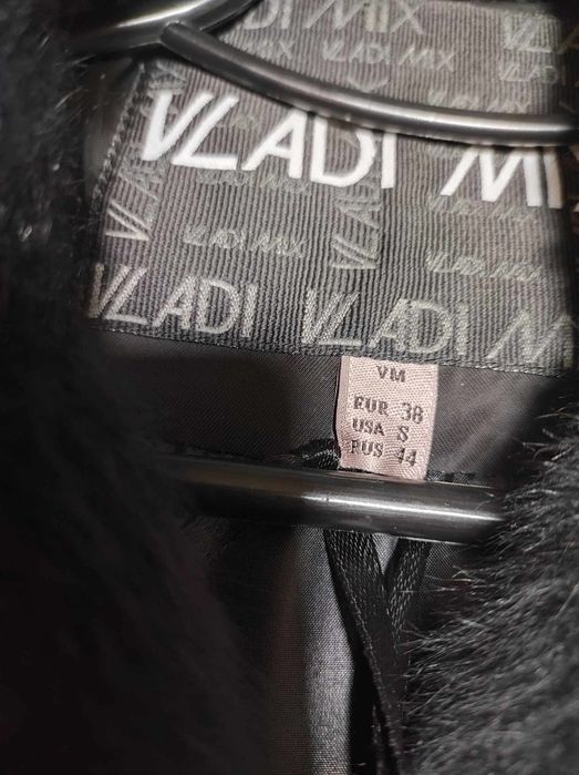 Стильне стьобане демісезонне пальто