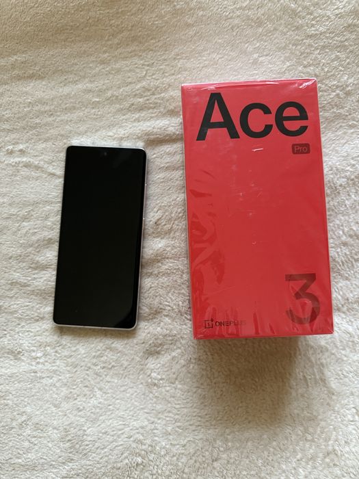 OnePlus Ace 3 Pro 256 ГБ / 16+4 ГБ