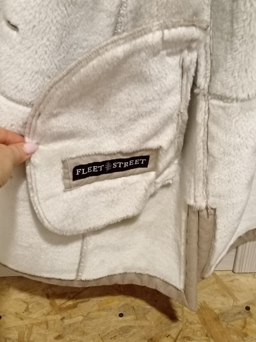 Продам дублянку жіночу,стан ідеал,розмір м,ціна 600грн.