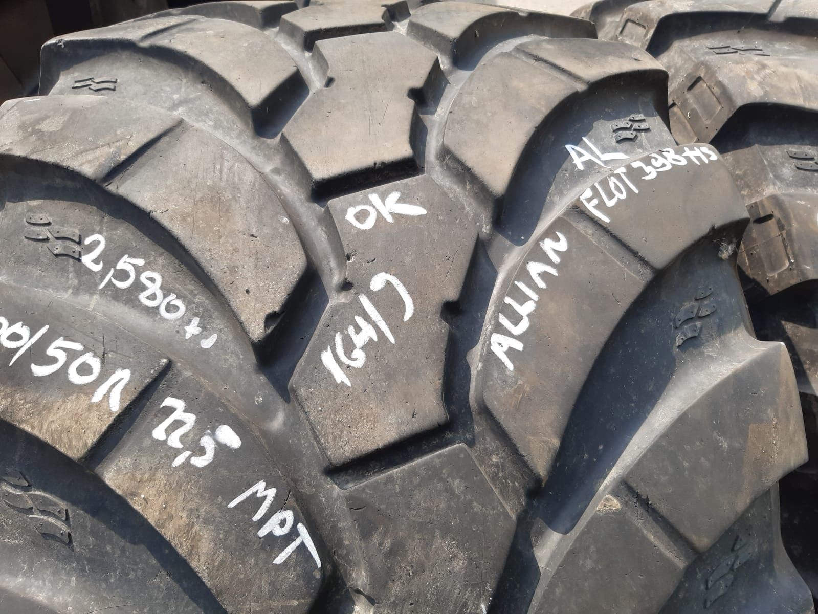 Para/pojedynka 600/50R22.5 Alliance