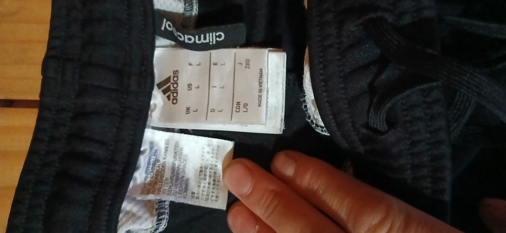 Продам штани  Adidas