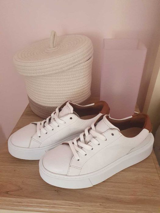 Стильне Взуття Clarks 25 см вузька стопа