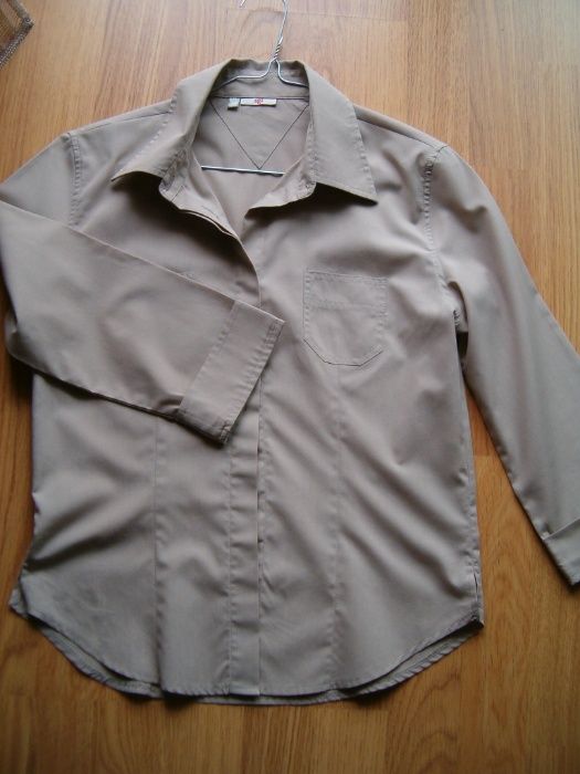 Lote de 7 camisas/blusas básica "slim" - só 1,45€/cada