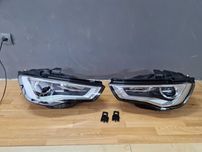 Передние фары Bi-Xenon на Audi A3 8V 12-16 года c блоками