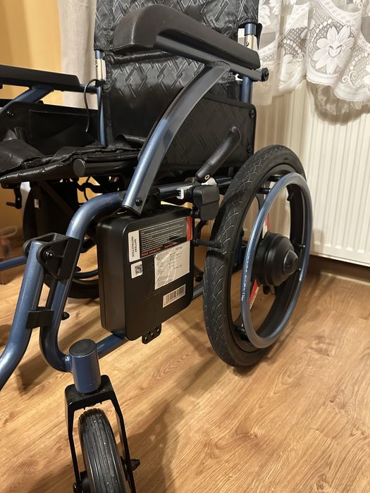 Wózek inwalidzki elektryczny
