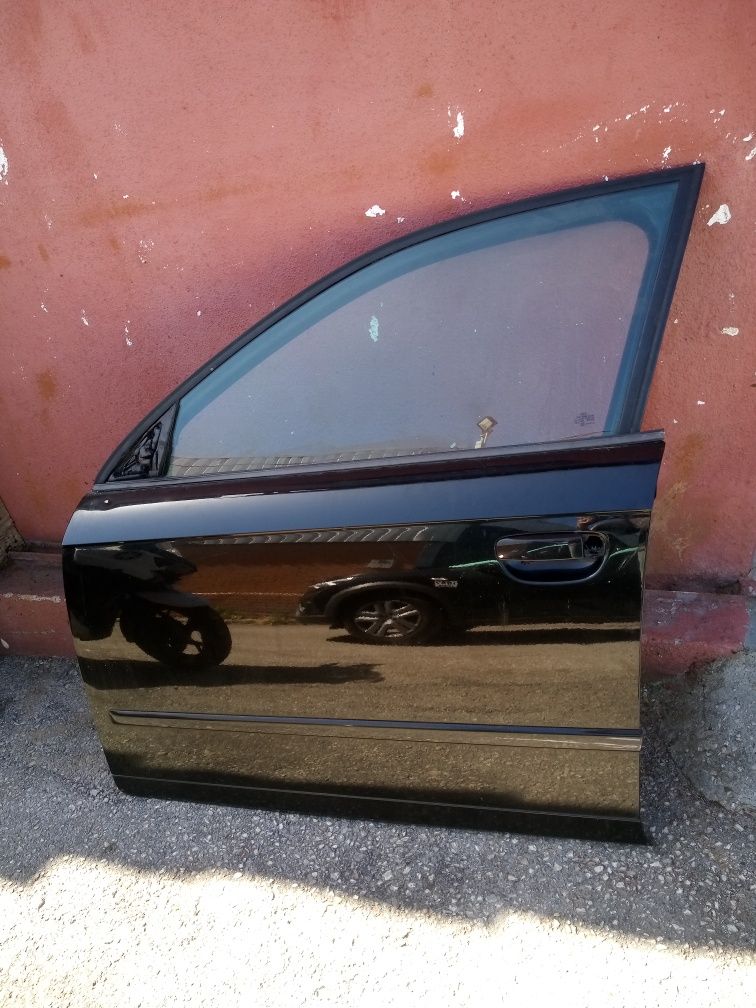 Porta Audi A4 B7 preta completa