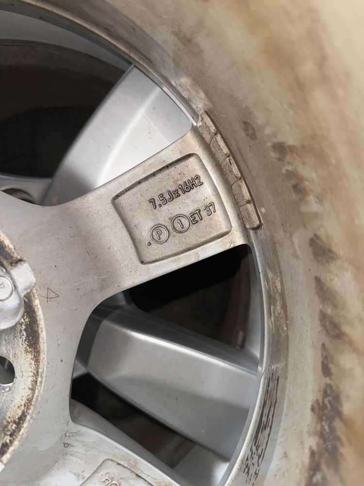 Диски Skoda Audi 5/112 r16 et37 7.5j цо 66.6