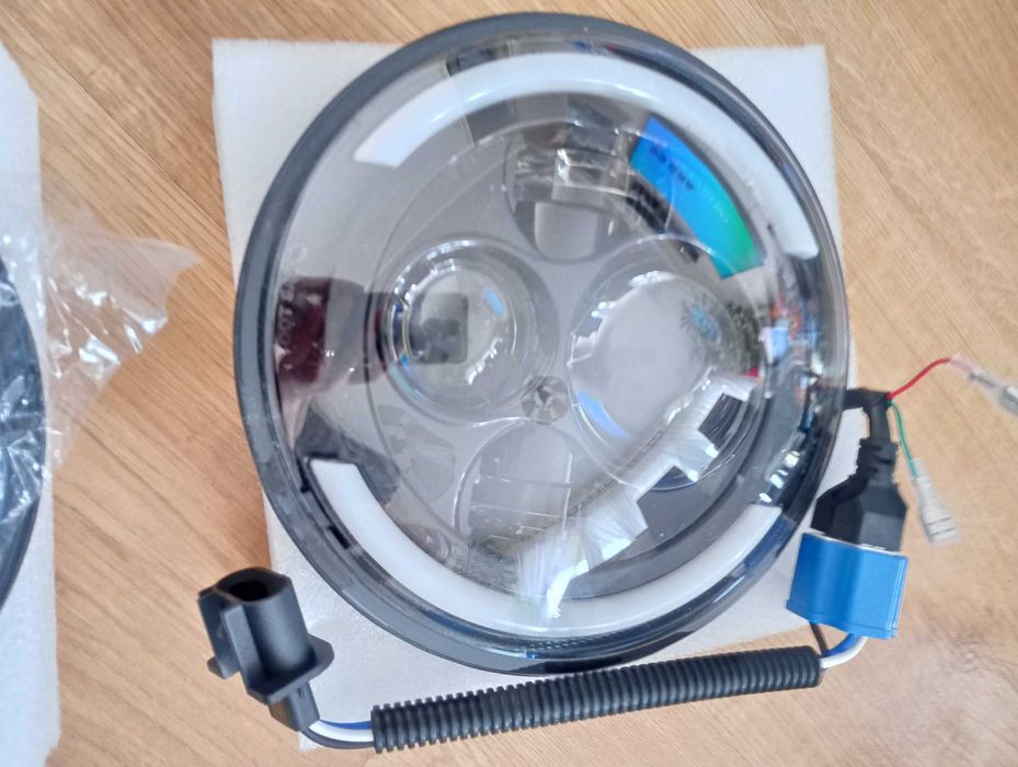 Samochód Motocykl LED Reflektor 4 Tryby Robocze