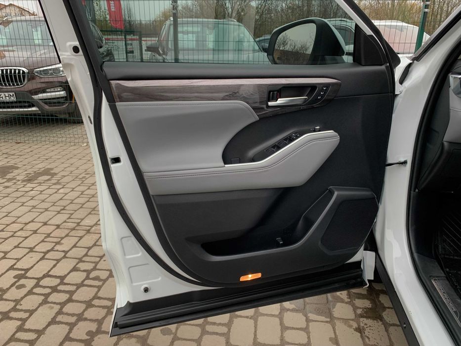 Toyota Highlander 2024 Гібрид