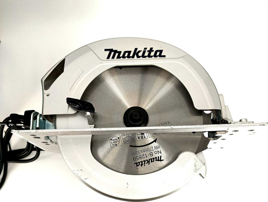 Pilarka tarczowa ręczna 2000W MAKITA 270MM HS0600