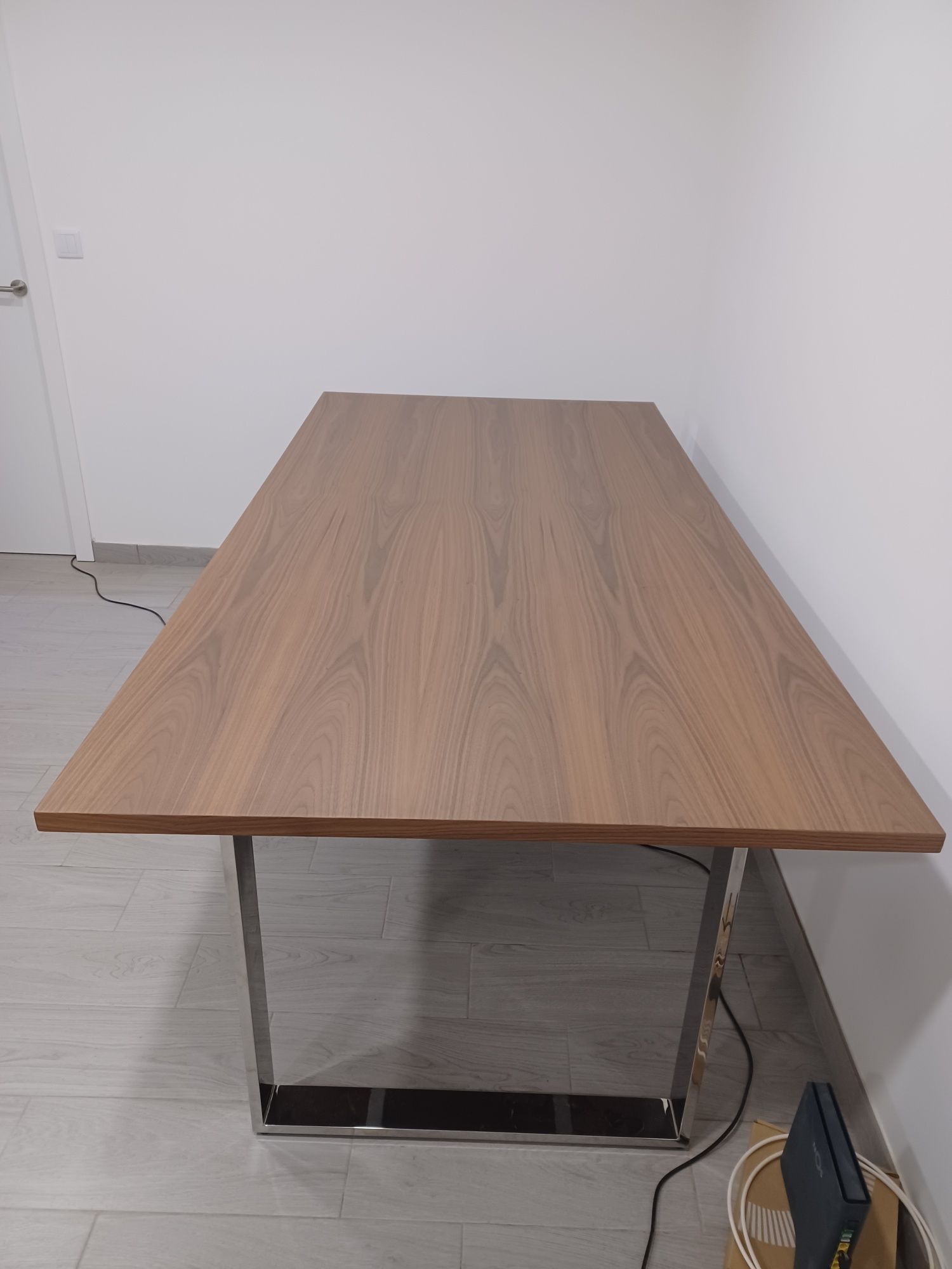 Mesa de jantar c/ pé inox