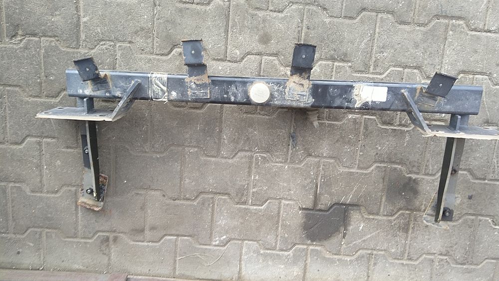 ) Meriva B belka haka