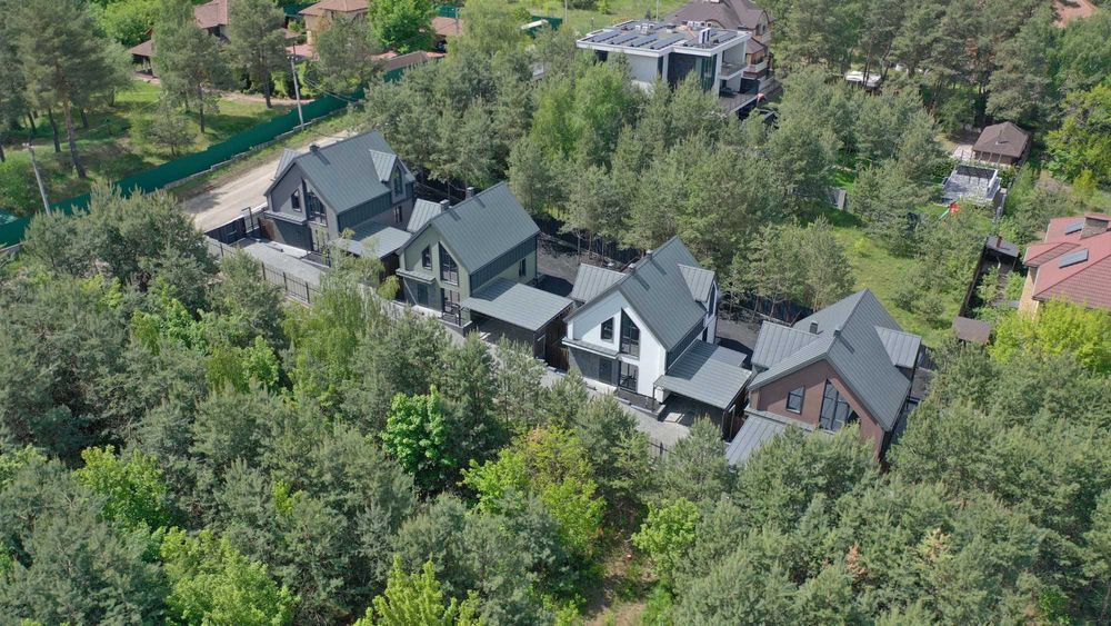 КОТЕДЖ! 152 м² у сосновому лісі з озером поруч — Віта-Поштова