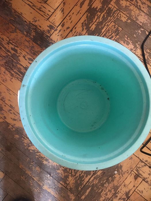 Пластиковое ведро