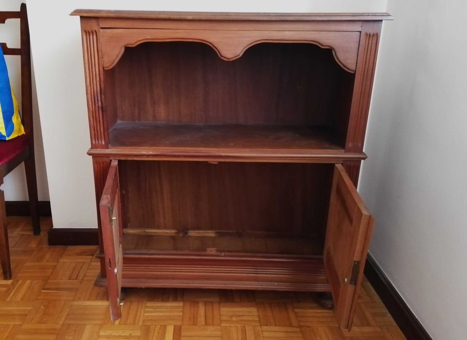 Móvel de televisor ou de hall de entrada