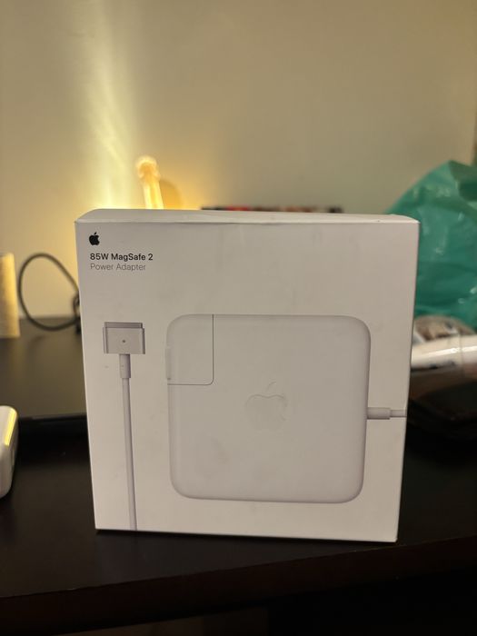 85W MagSafe 2 power adapter
