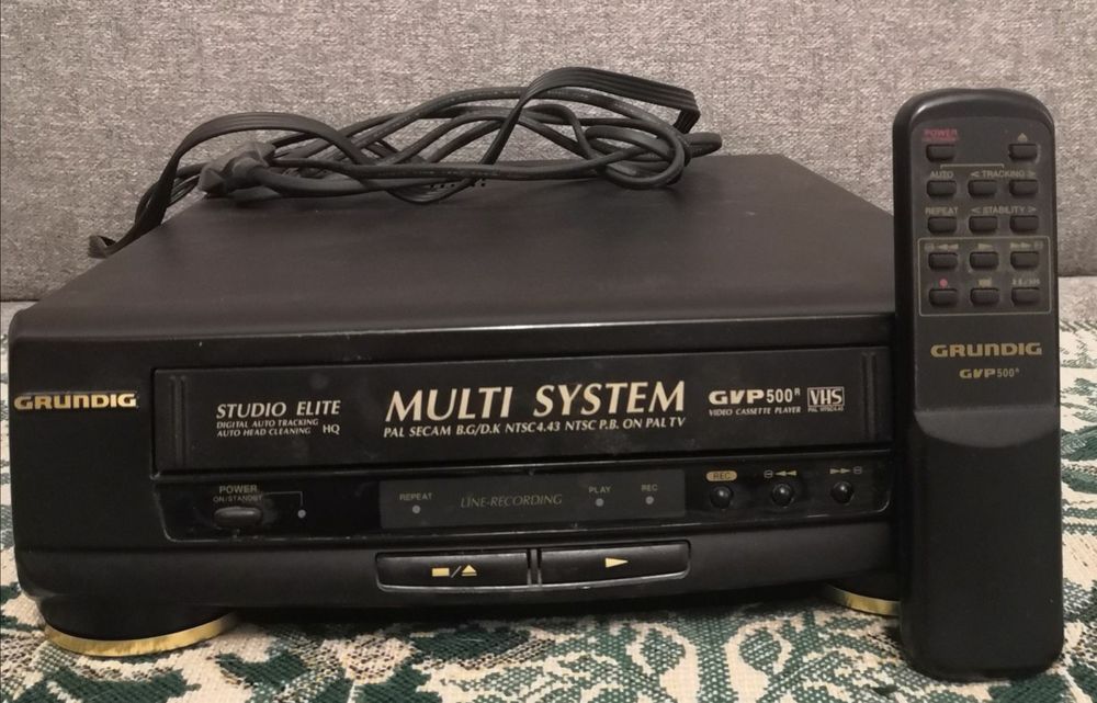 Відеоплеєр Grundig GVP 500