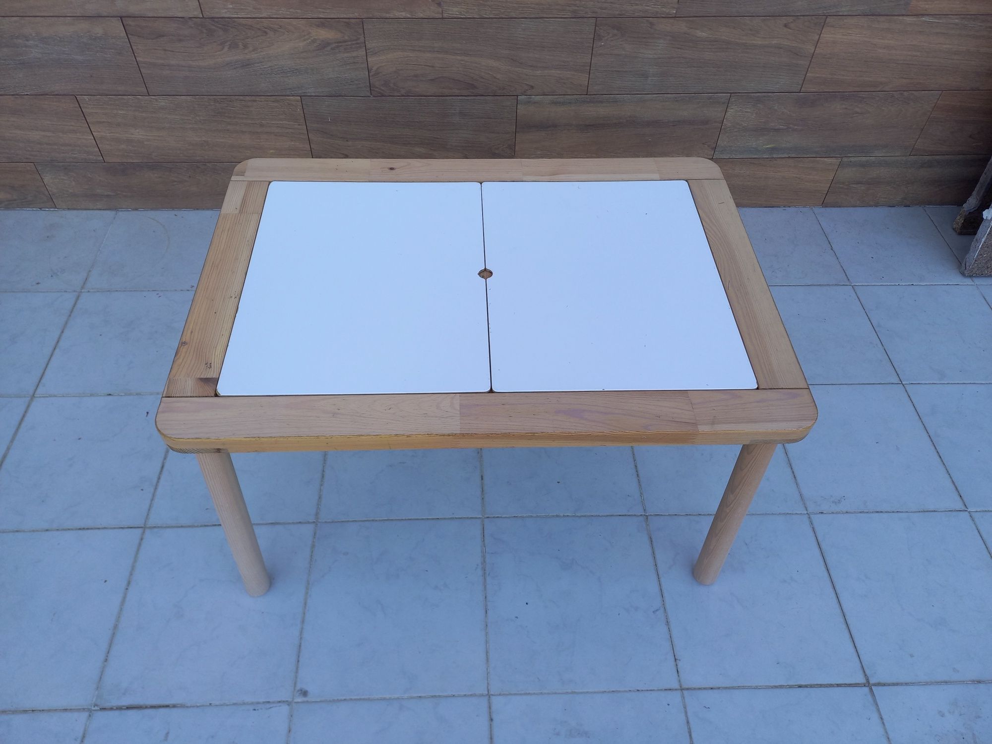 Mesa para criança IKEA Flisat