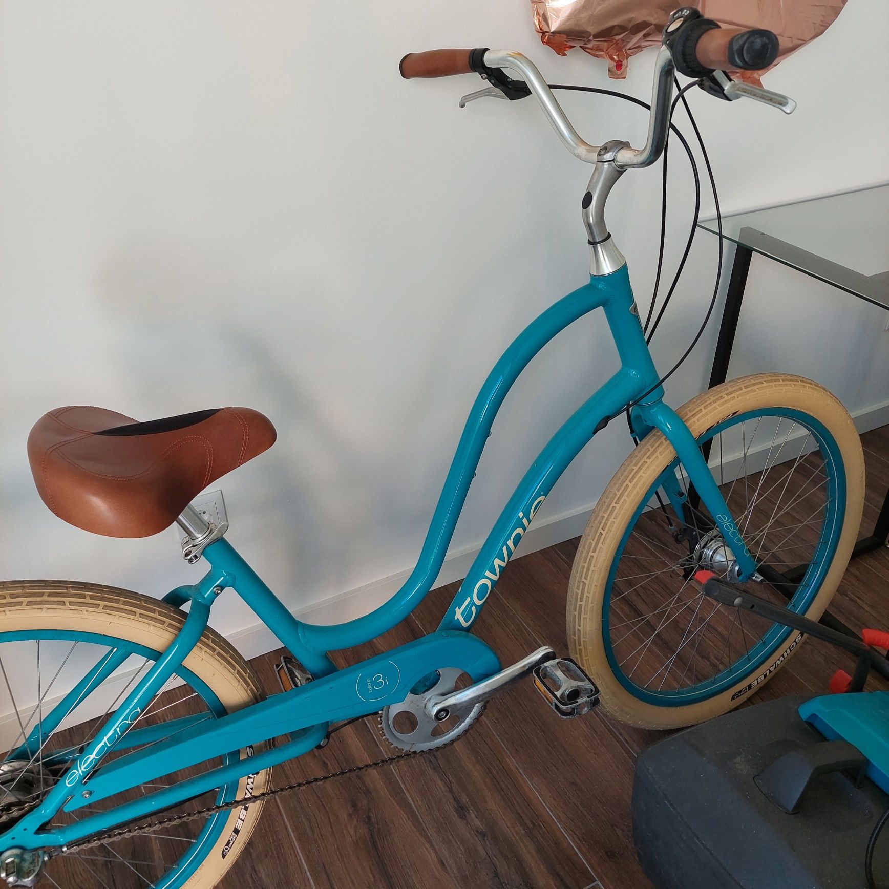 Bicicleta COMO NOVA Electra Townie Balloon 3i