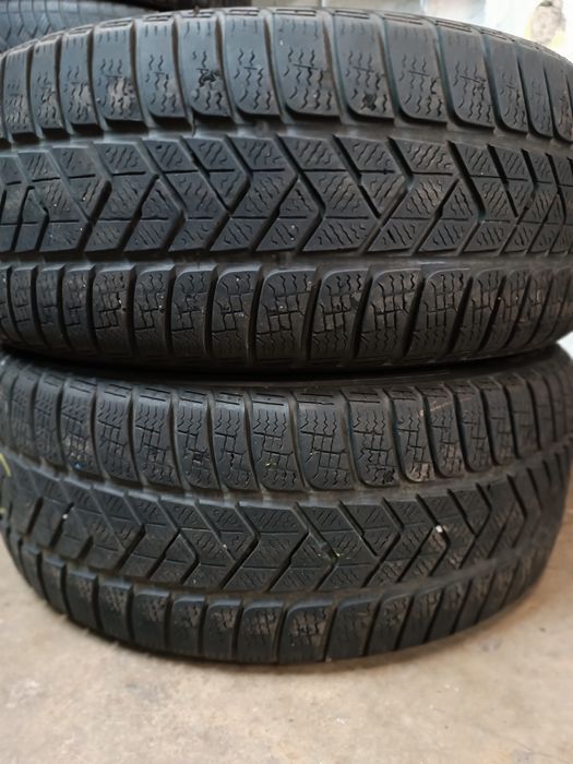 Opony Zimowe 245 45 R19 Pirelli.  w61