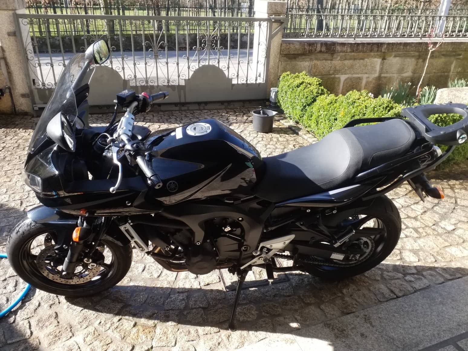 Yamaha FAZER 600