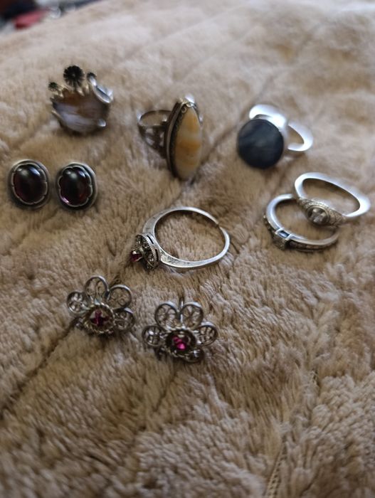 Срібні вінтажні вироби кліпси каблучки сережки