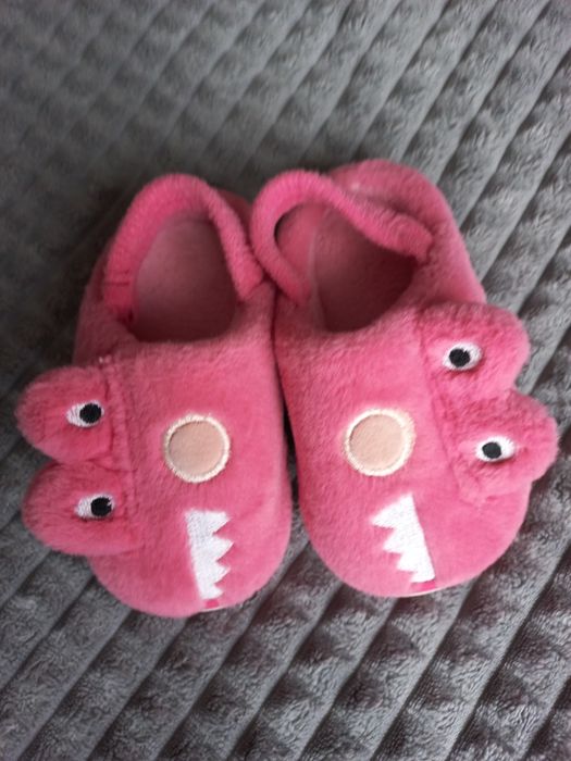 Капці для дому для дівчинки