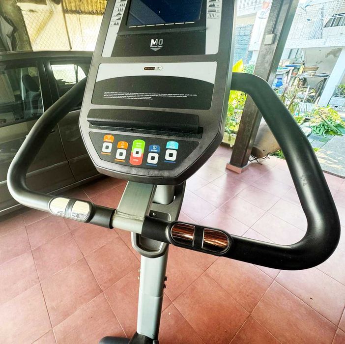 Bicicleta Estática BH Carbon Bike