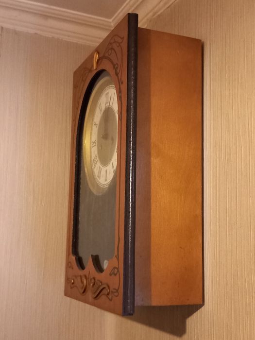 Часы настенные - раритет !