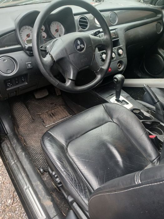 Мітсубісі оутлендер 2008рік 2.4 акпп