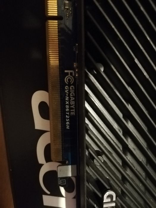 Karty  graficzne 3 sztuki