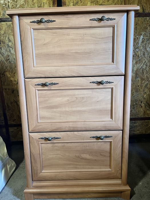 Тумба для взуття 3-х дверна 72*121*19 м.Дніпро