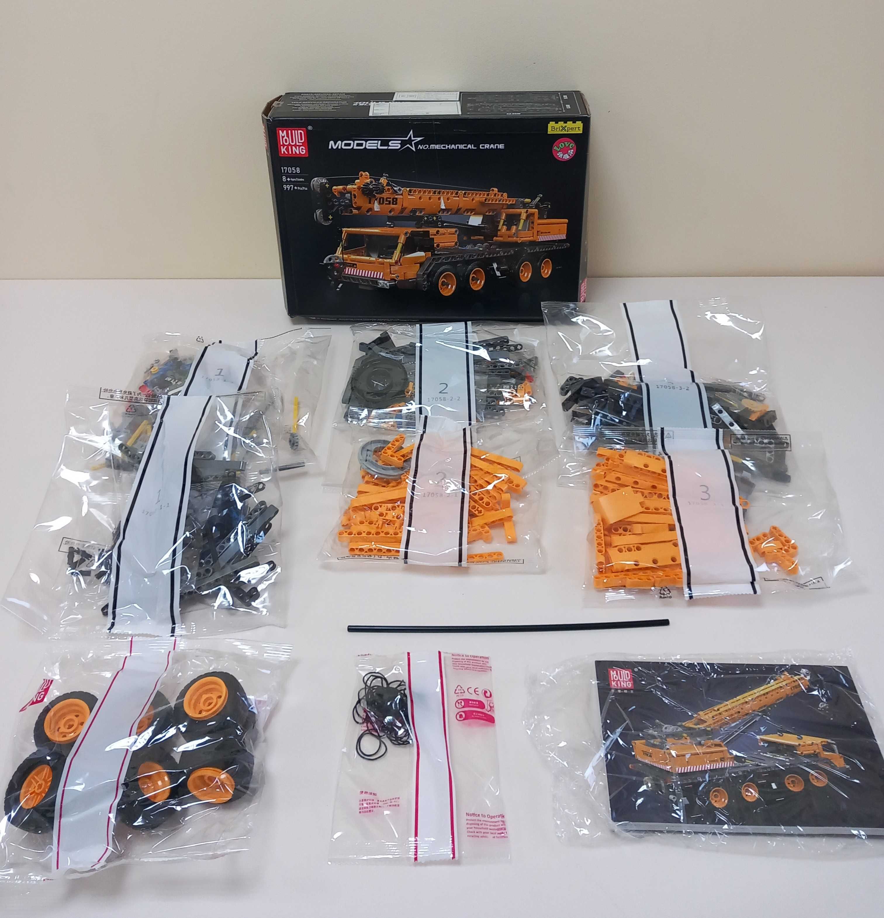 Klocki 17058 MOULD KING 997el. TECHNIC Mobilny mechaniczny żuraw M16