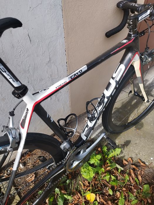 Rower szosowy Focus Cayo Carbon Specialized Shimano Ultegra Di2 Campag