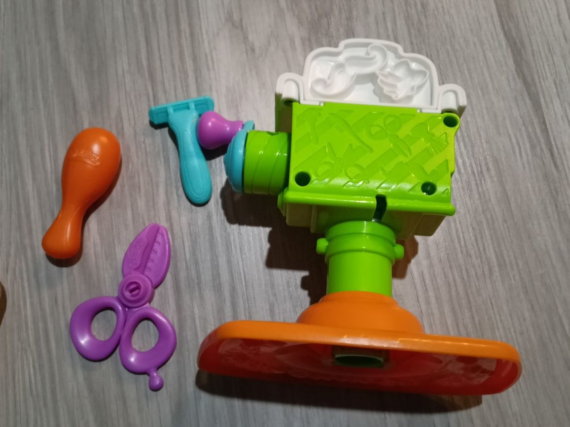 Play-Doh Afera u fryzjera + gratis