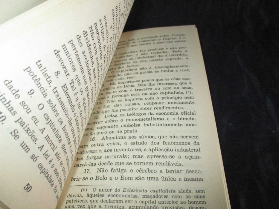 Livro A Religião do Capital Paul Lafargue Lobo Mau