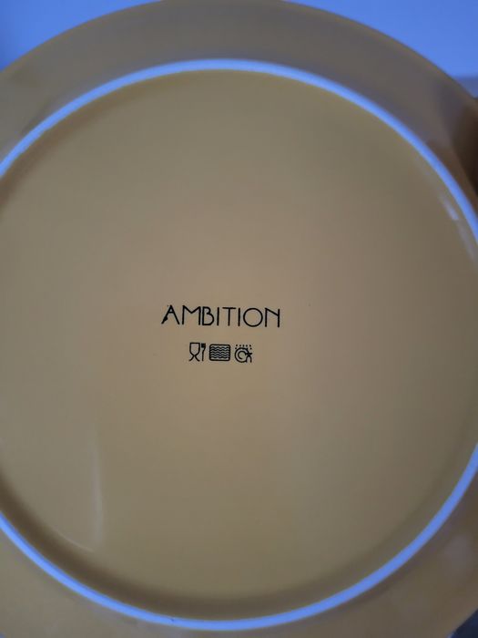 Komplet obiadowy Ambition