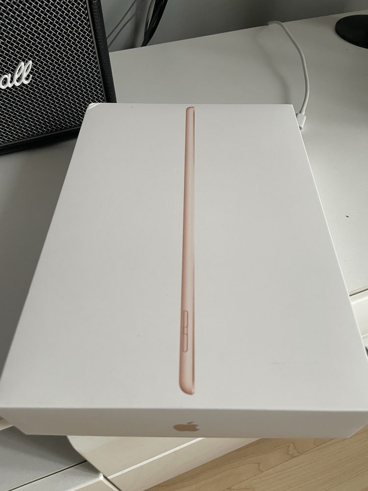 iPad Apple 8 generacji zloty jak nówy okazja