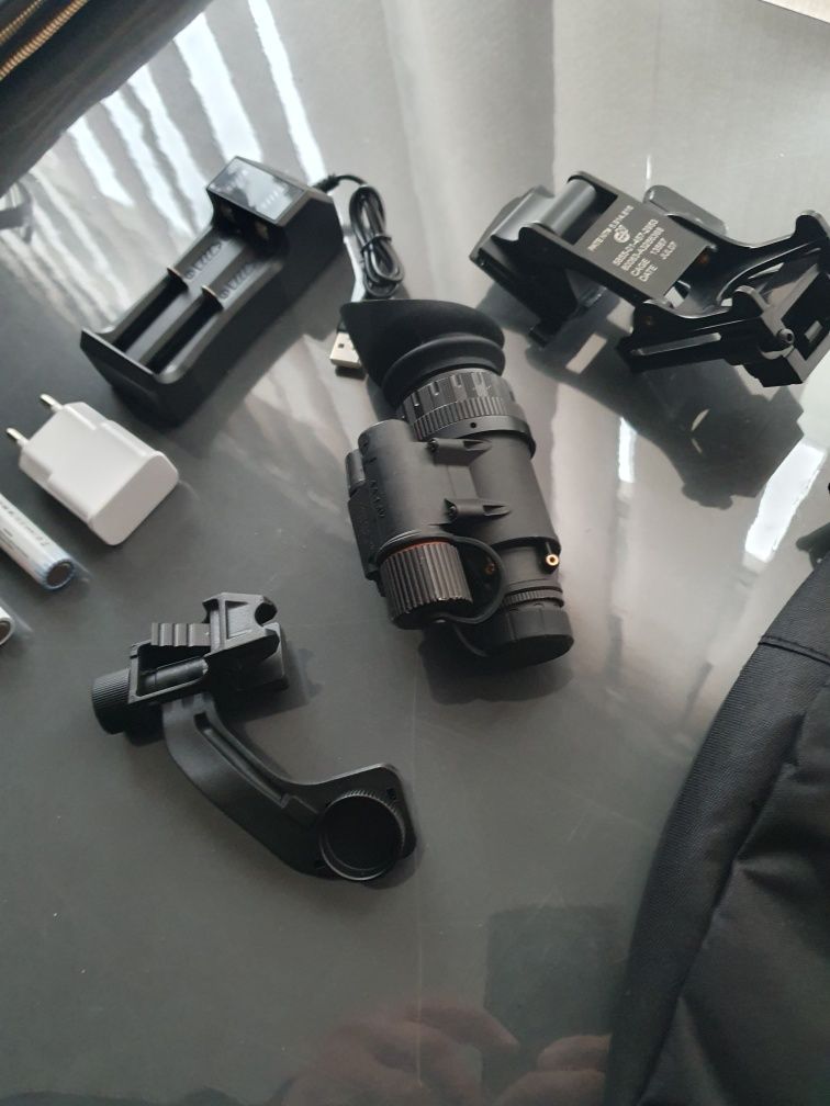 PVS 14 Mini , Белый фосфор, новый, полный комплект,