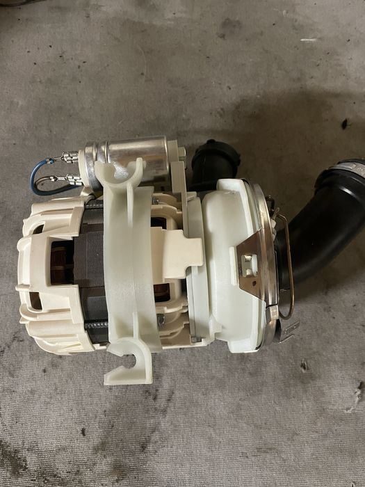 Циркуляційний насос з теном