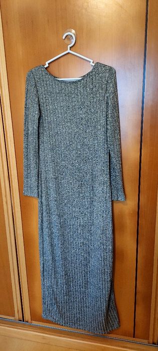 Vestido M detalhes dourados