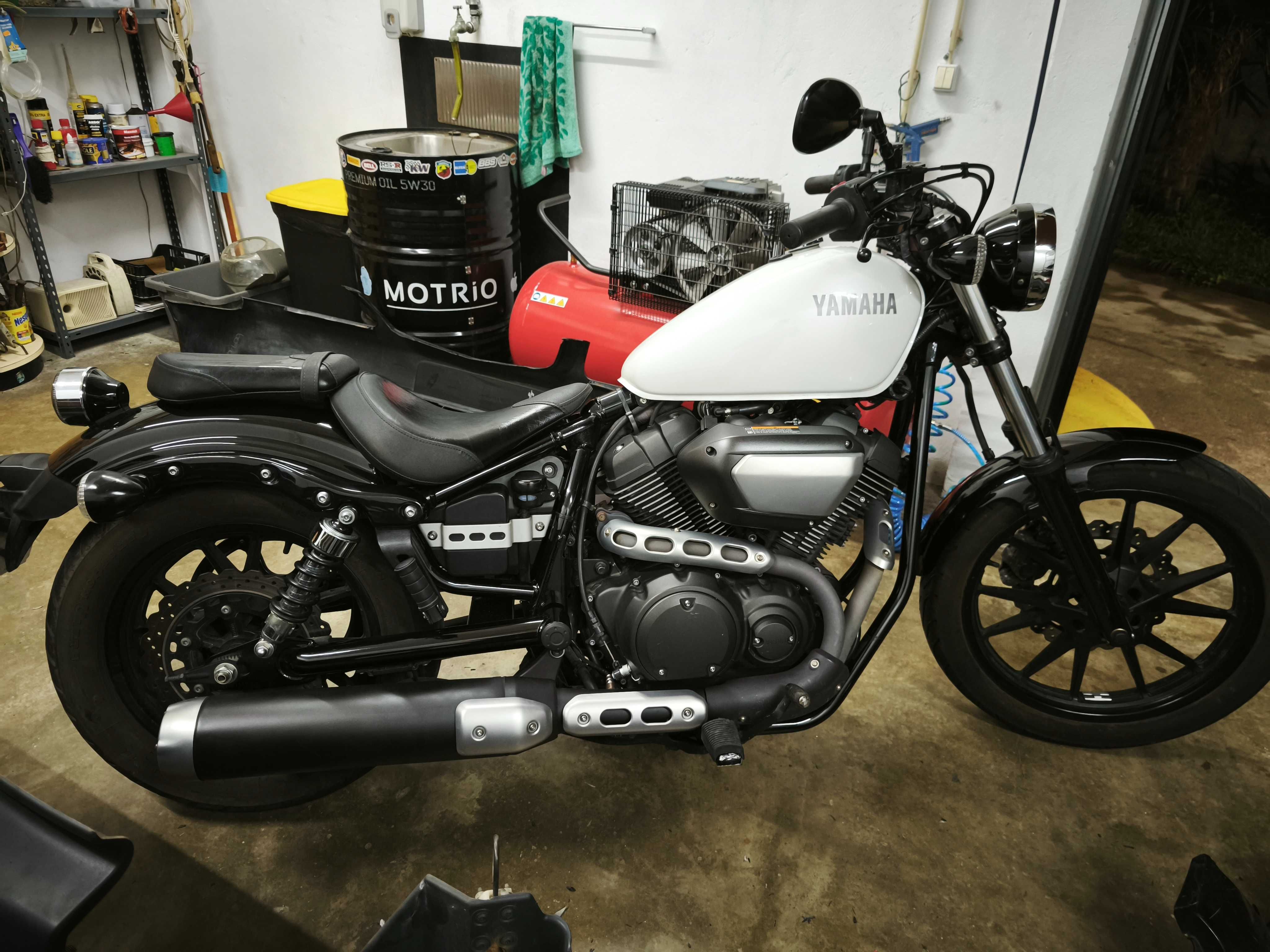 Yamaha Bolt xv950